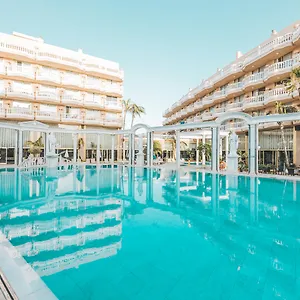Cleopatra Palace מלון